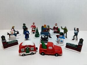 Cobblestone Corners Christmas Winter Village Accessories Lot